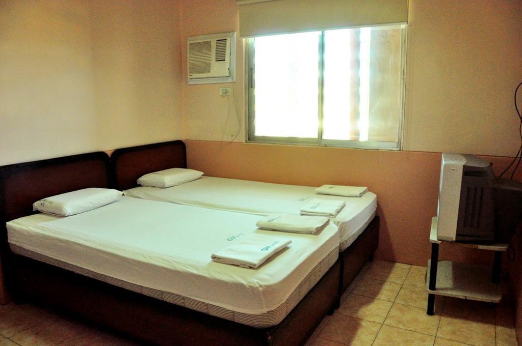 Gv Hotel - Camiguin Mambajao Room photo